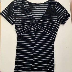 Striped and twisted Aeropostale shirt
